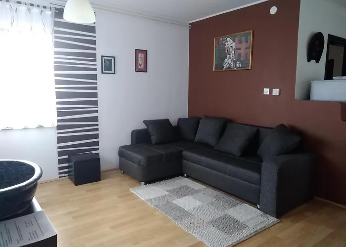 別荘 Sunrise マリボル